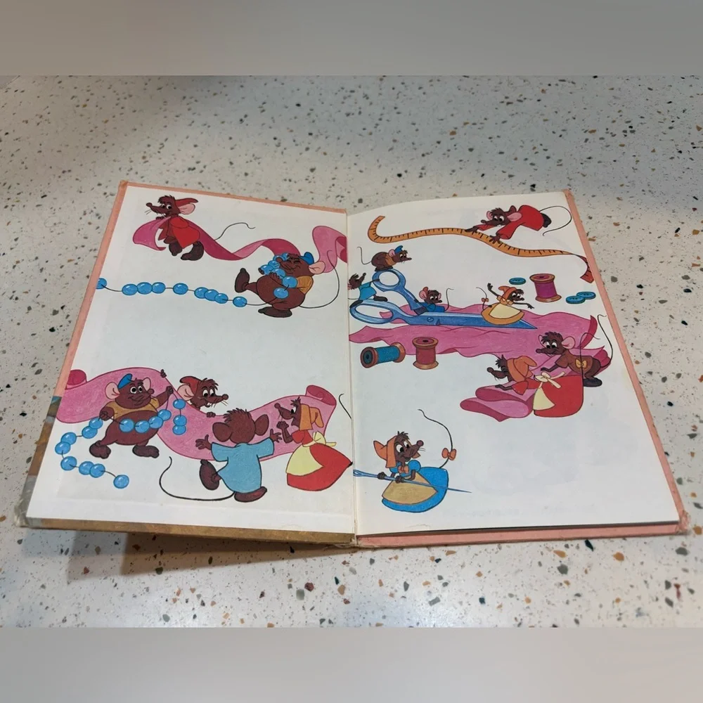 Walt Disney’s Cinderella 1974 Book Club Edition – Wonderful World‎ of Reading